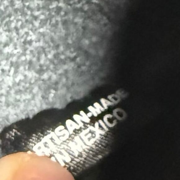 NEW PORTLAND LEATHER Scarlett Sling Bag Pebbled Black Leather Small - Picture 14 of 16